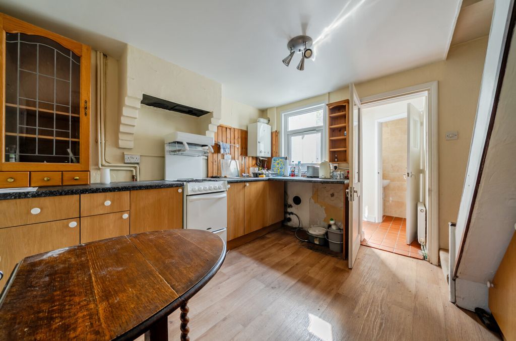 Property photo 3 of 18 1481326-15-6A3A4F...