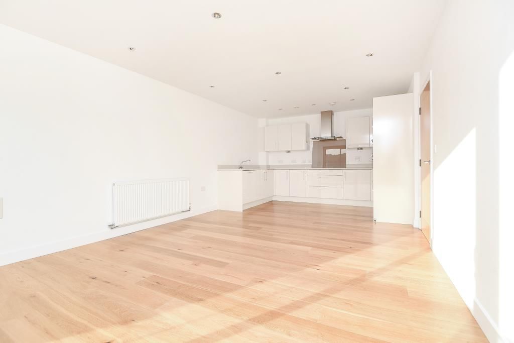 Property photo 3 of 9 Kitchen