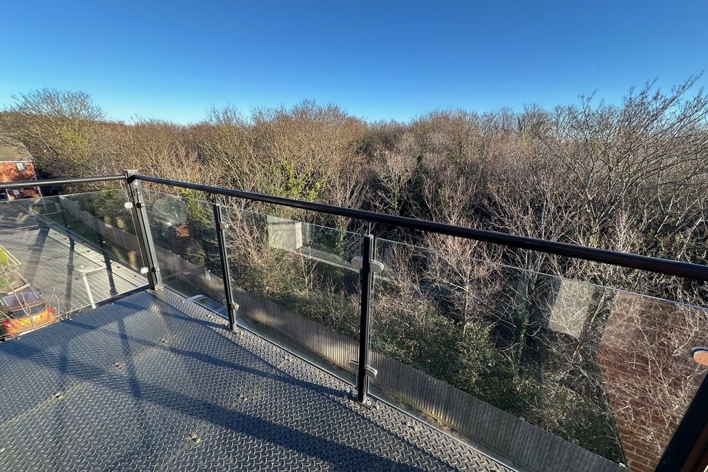 Property photo 3 of 5