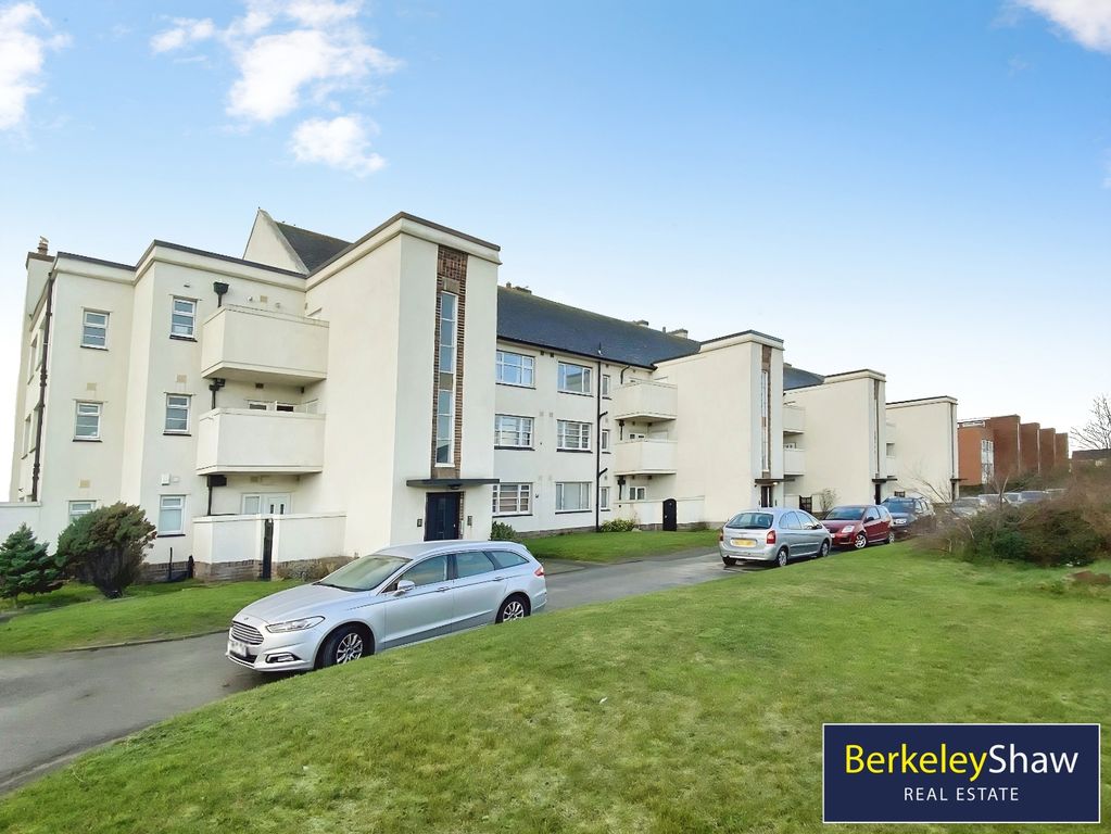 Property photo 1 of 20 External