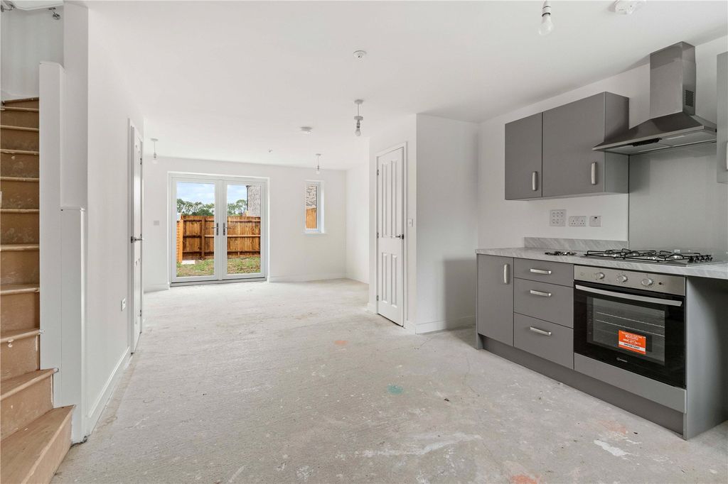 Property photo 2 of 10 Picture No. 06