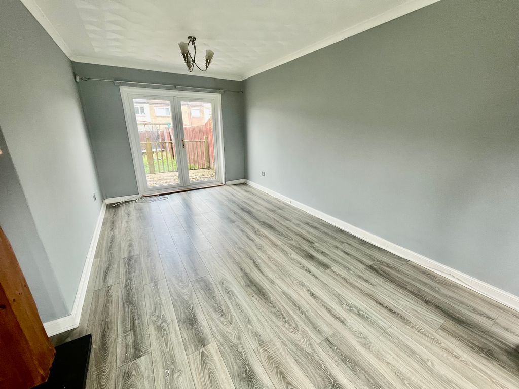 Property photo 2 of 7 2