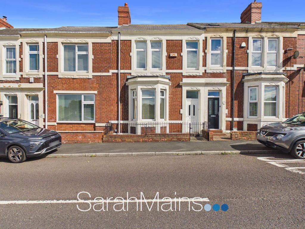 Property photo 1 of 11 External