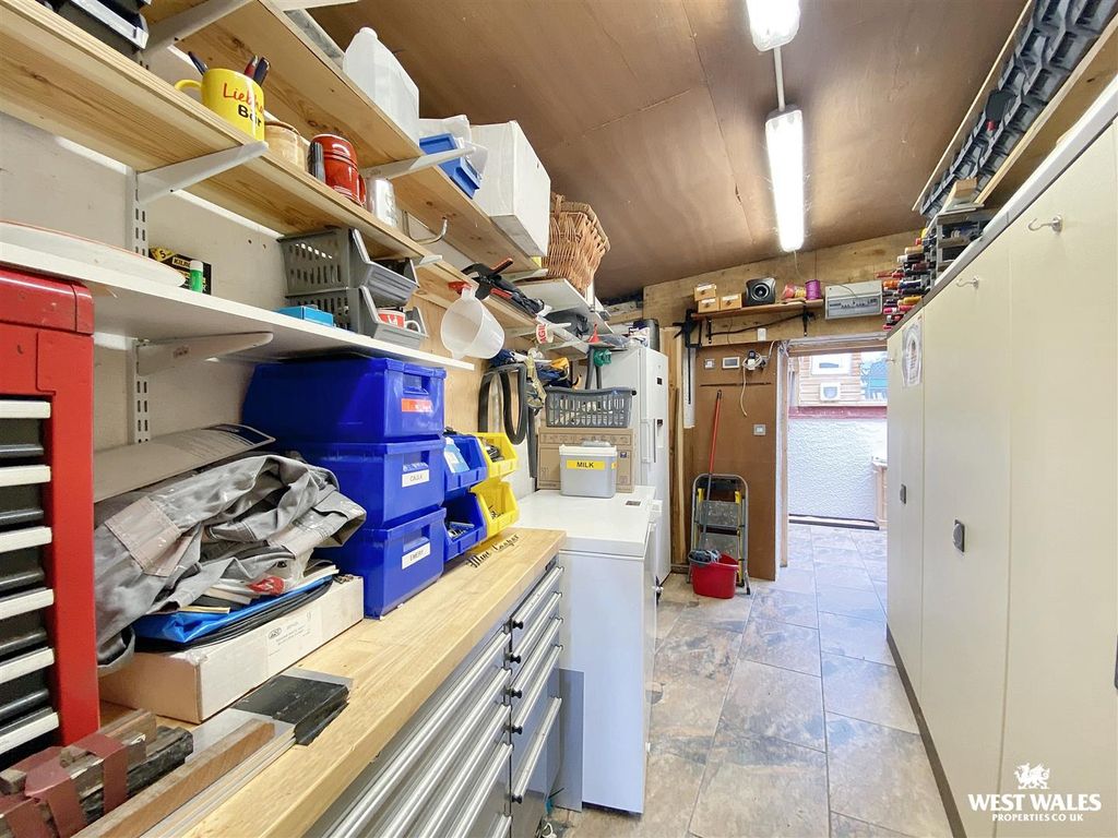 Additional image 22 of 3 bed detached house for salePier Road, Pembroke Dock SA72