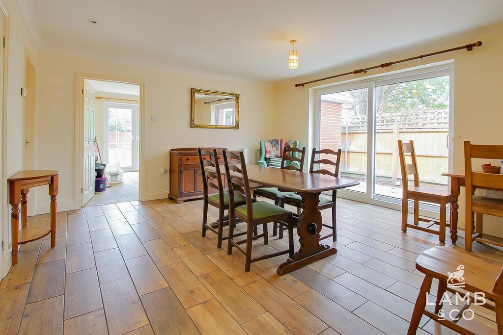 Property photo 3 of 16 Dining Room