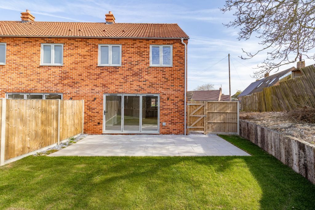 Property photo 3 of 20 5070712