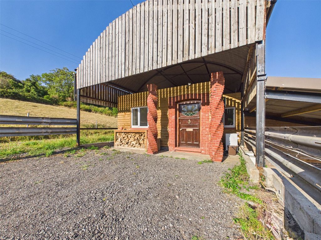 Property photo 1 of 30 Picture No. 34
