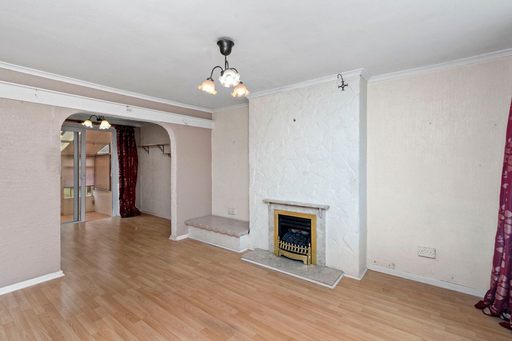 Property photo 3 of 22