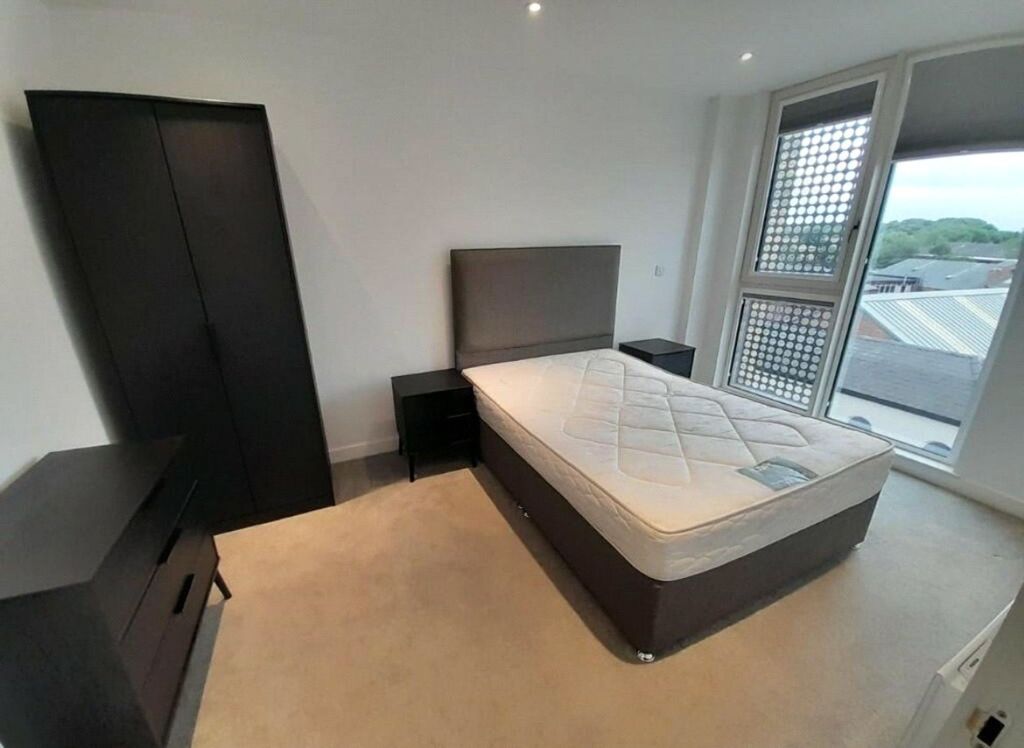 Property photo 2 of 9