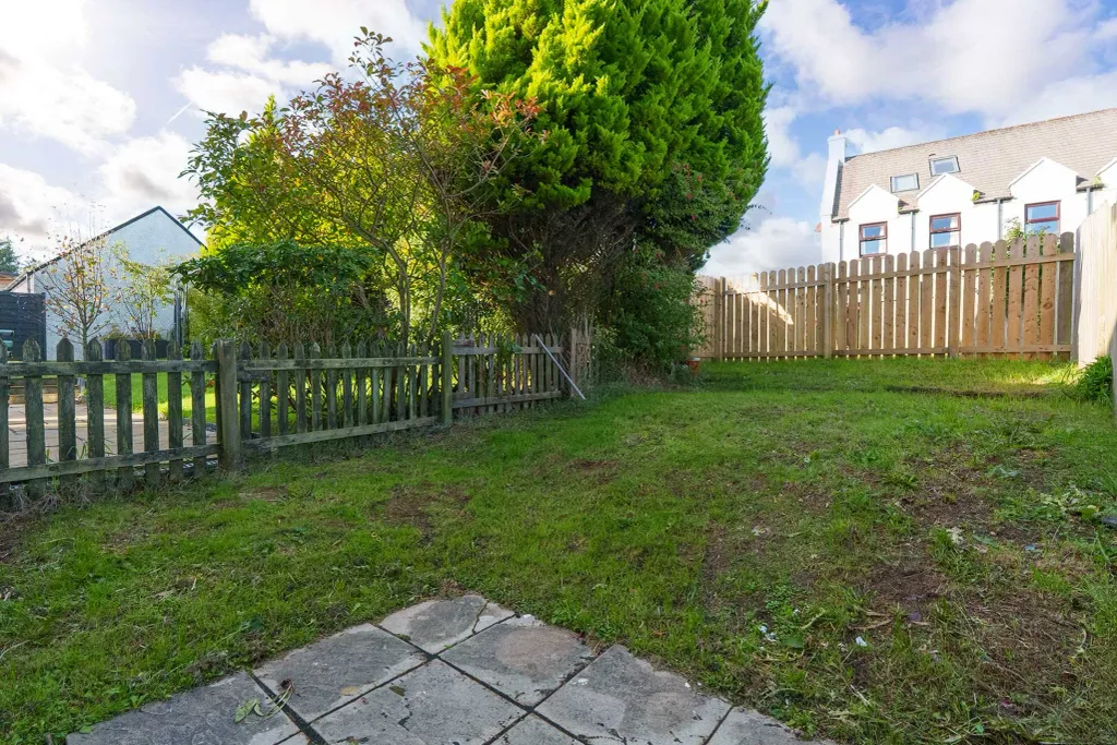 Property photo 2 of 19
