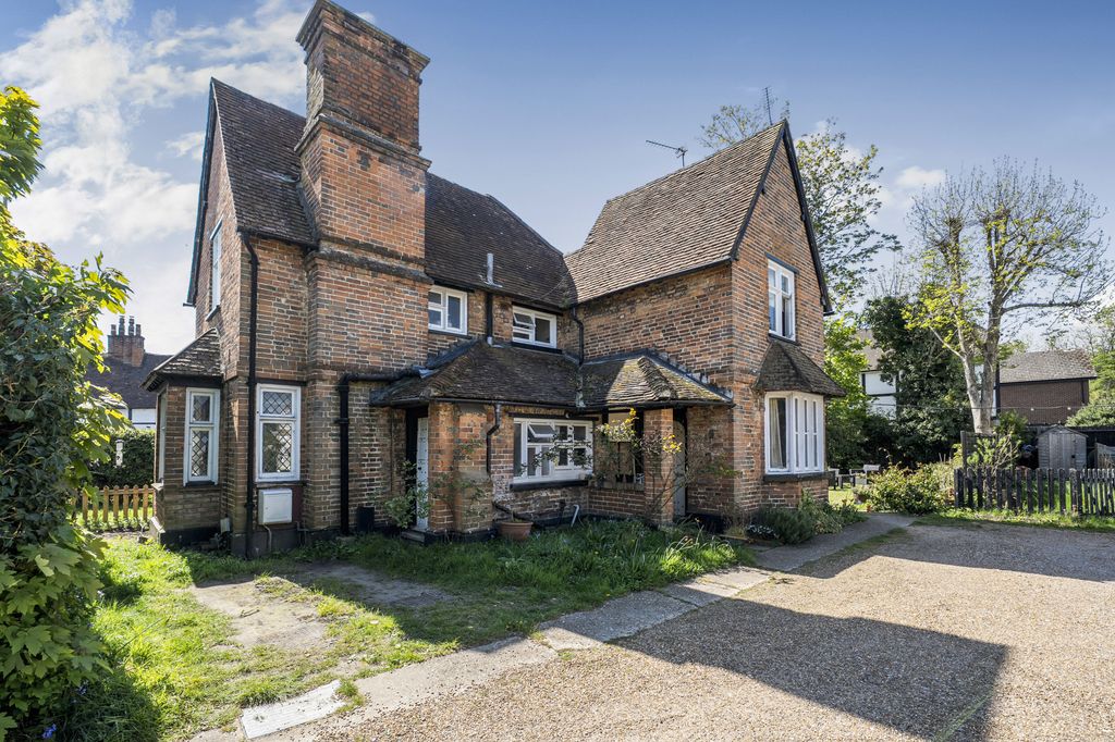 Additional image 14 of 1 bed maisonette for saleEmpress Cottages, Ship Lane, Farnborough GU14