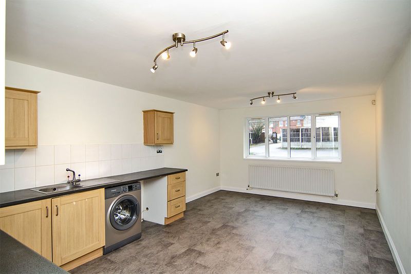 Property photo 2 of 13 Photo 7