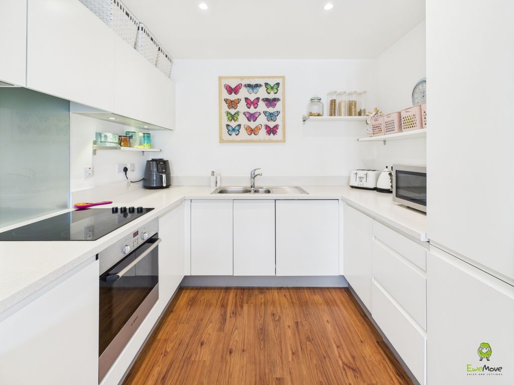 Property photo 2 of 7 Kitchen James Hillier Ewemove Bexley And Dartford