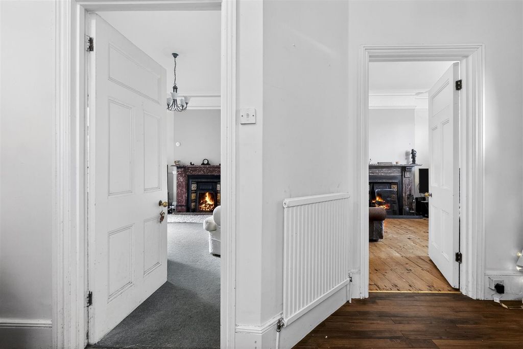 Additional image 6 of 5 bed semi-detached house for saleBeach Road, Littlehampton BN17