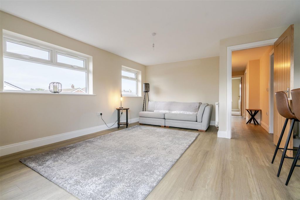 Property photo 2 of 22 Dsc00173 Copy.Jpg