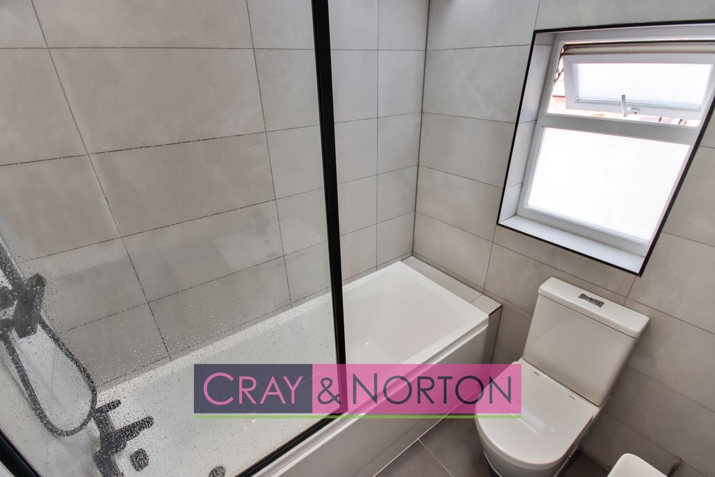 Property photo 2 of 5 Photo 2