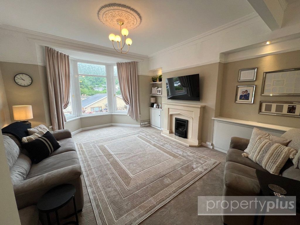 Property photo 2 of 26 Picture No. 20