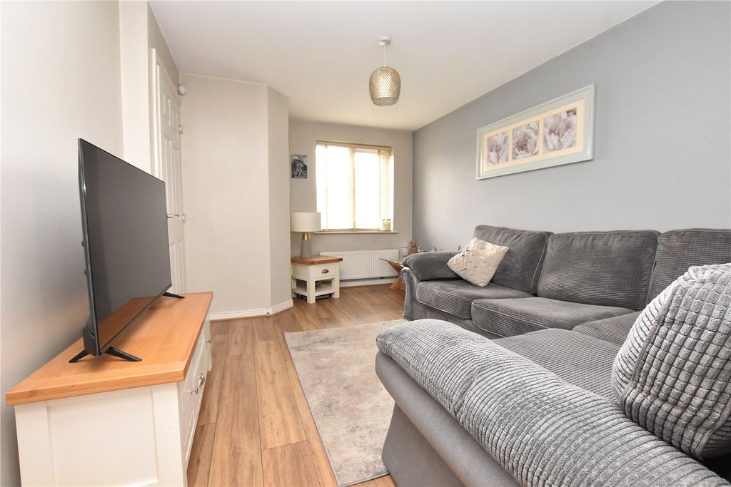 Property photo 3 of 24 Picture No. 30