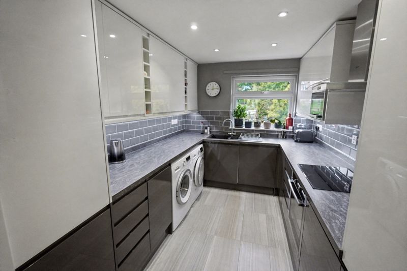 Property photo 2 of 13 Photo 17