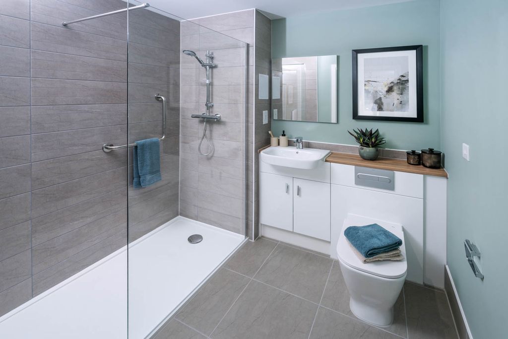 Property photo 3 of 11 Shower Room