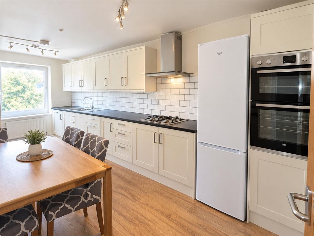 Property photo 1 of 6 5F1Dfaae-650A-4B30-Bdb0-1CC417536557.Png