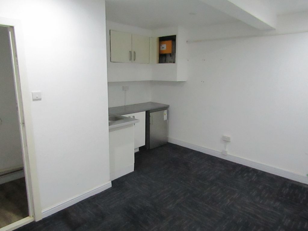 Property photo 3 of 4