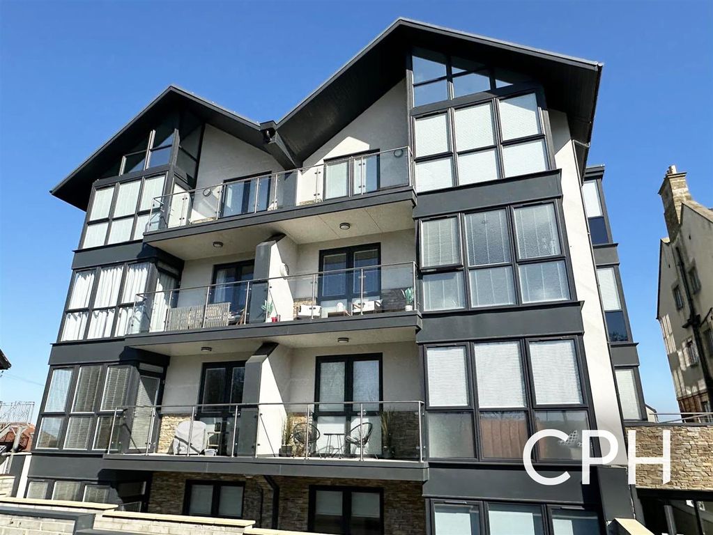 Property photo 1 of 23 _4Y-Yjnn_0Q0Uthefofhdw.Jpg