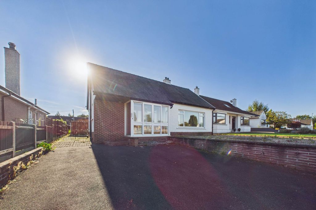 Property photo 1 of 27