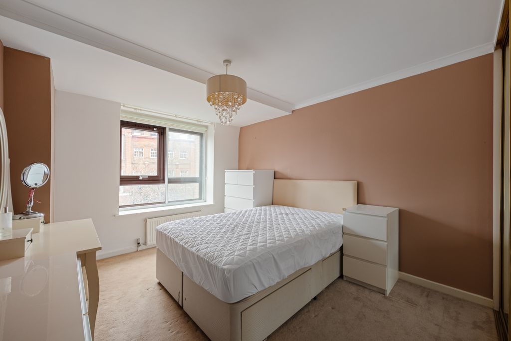 Property photo 3 of 10 Free Trade Wharf