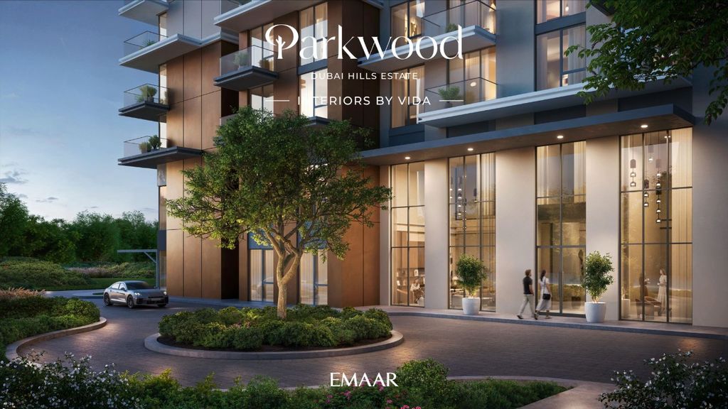 Property photo 3 of 10 Parkwood Entrance