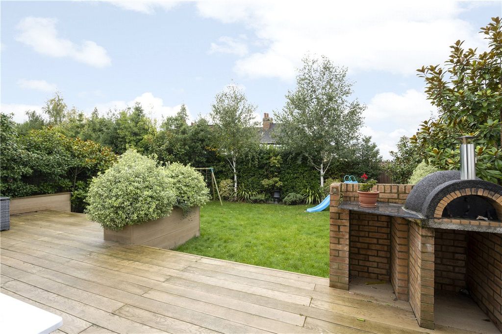 Property photo 3 of 18 Picture No. 13