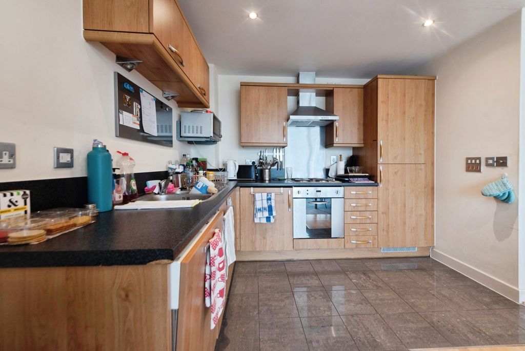 Property photo 3 of 15 Photo