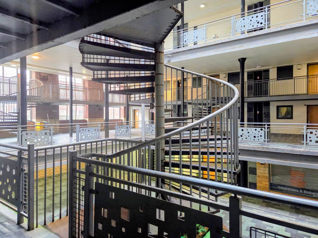 Property photo 3 of 21