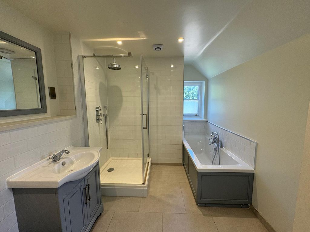Property photo 3 of 5 Bathroom