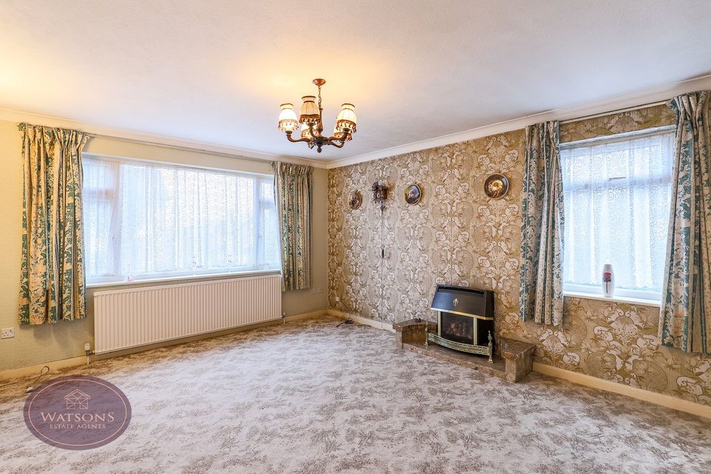 Property photo 3 of 39