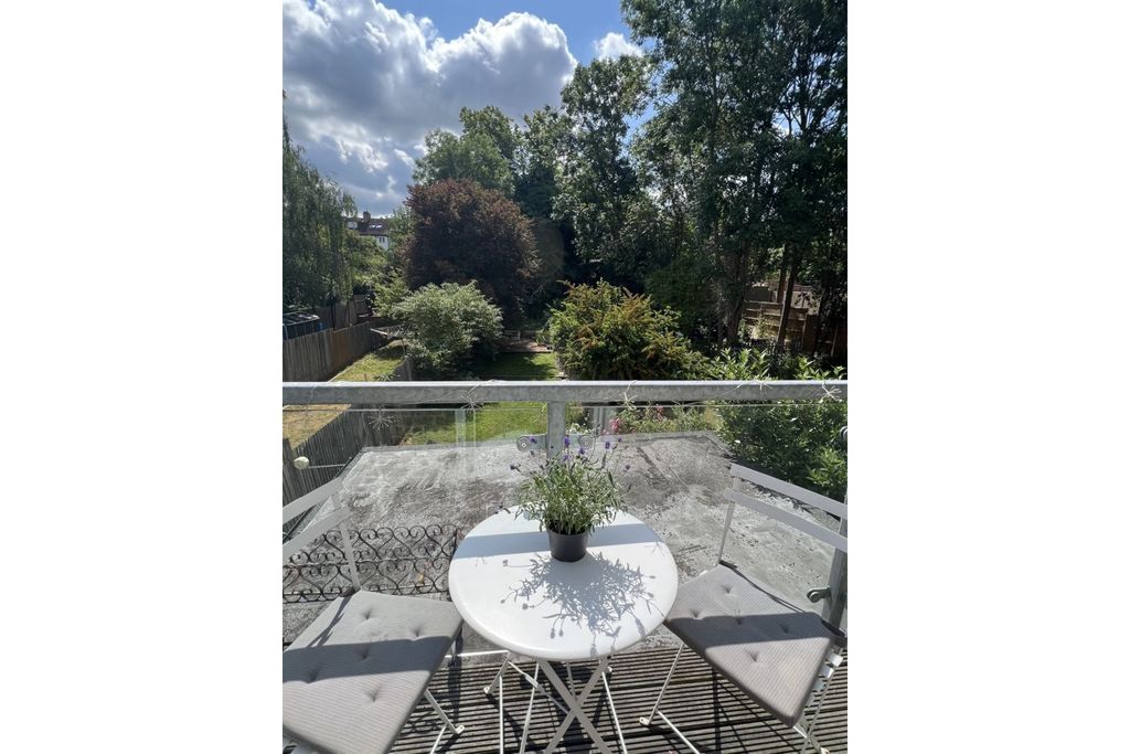 Property photo 1 of 10 Roof Terrace
