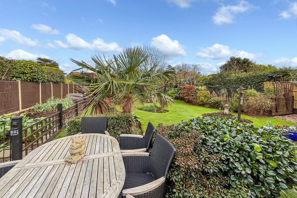 Property photo 2 of 22 Picture No. 02