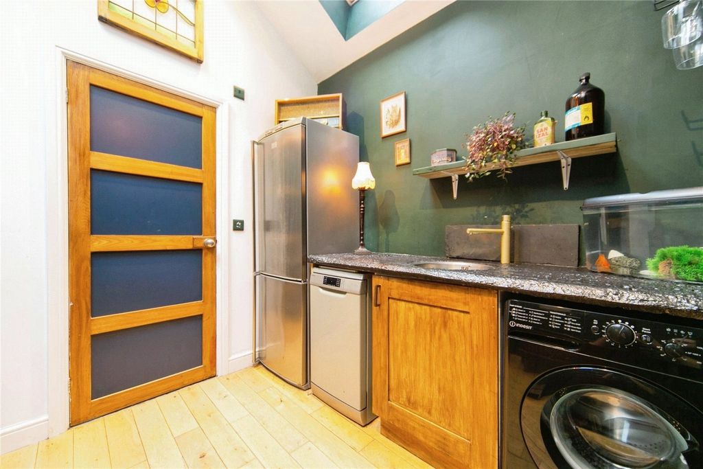 Property photo 3 of 13 Picture No. 26