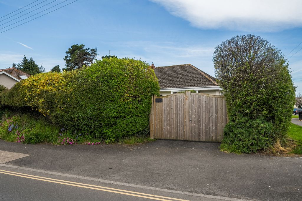 Property photo 2 of 23 1430610-1-69d4Ef106151A