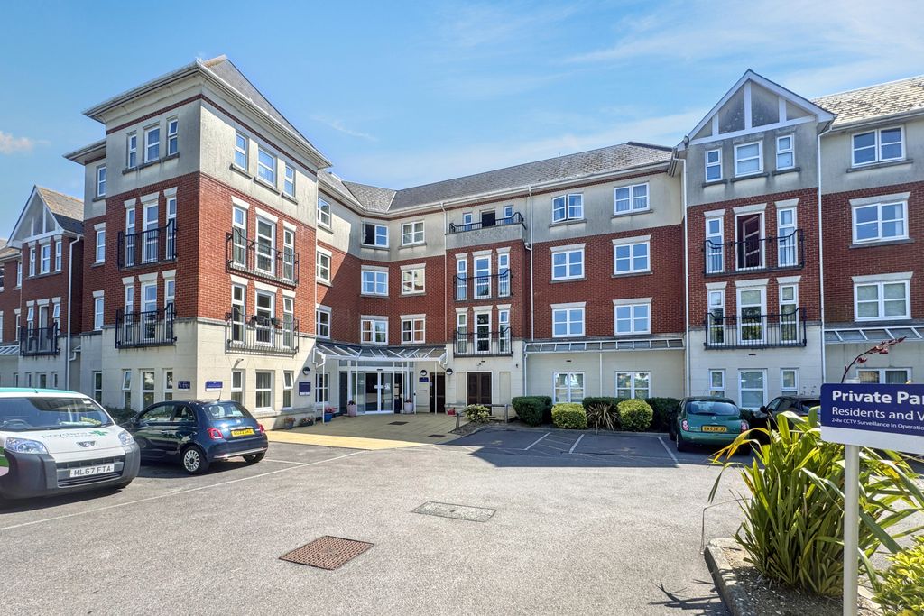 Property photo 1 of 5 Rotary Lodge, St Botolphs Road, Worthing, West Sussex, Bn11 4Jt