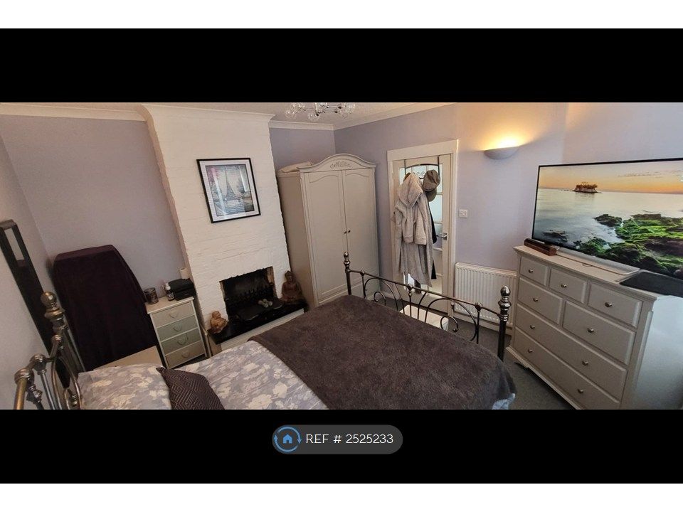 Property photo 3 of 18 Ground Floor Bedroom 4