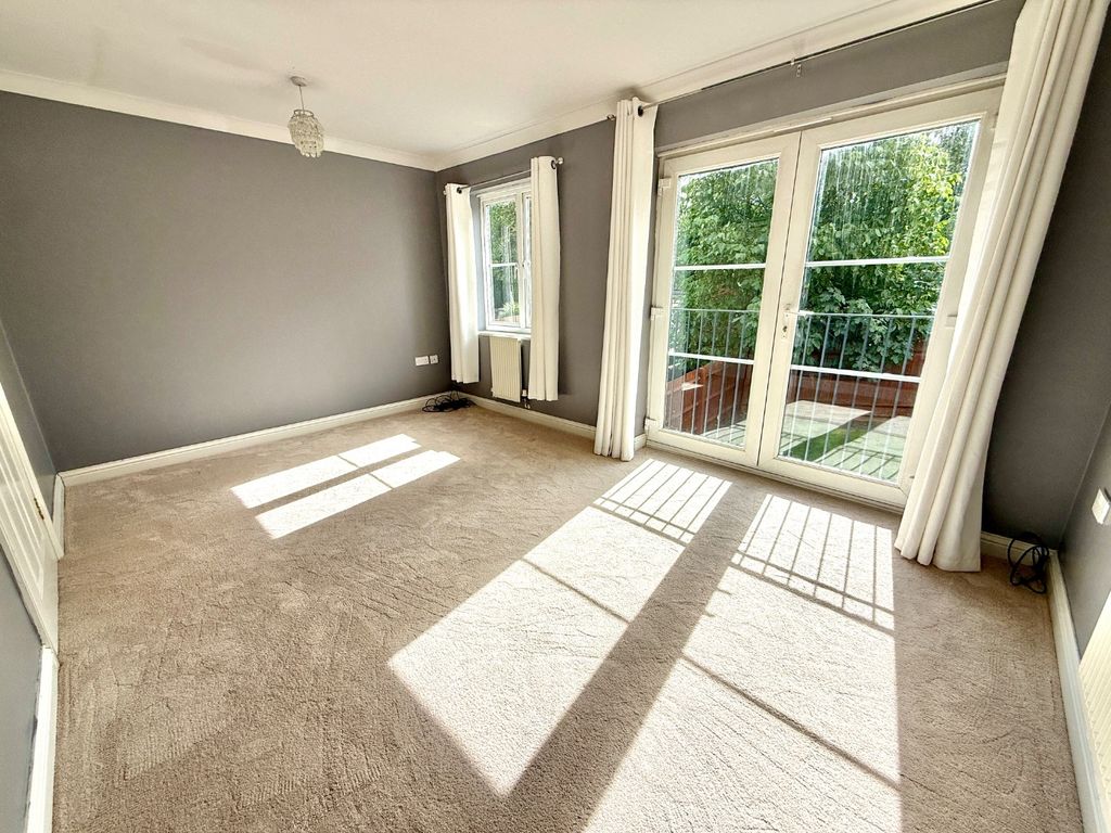 Property photo 3 of 41 5527916