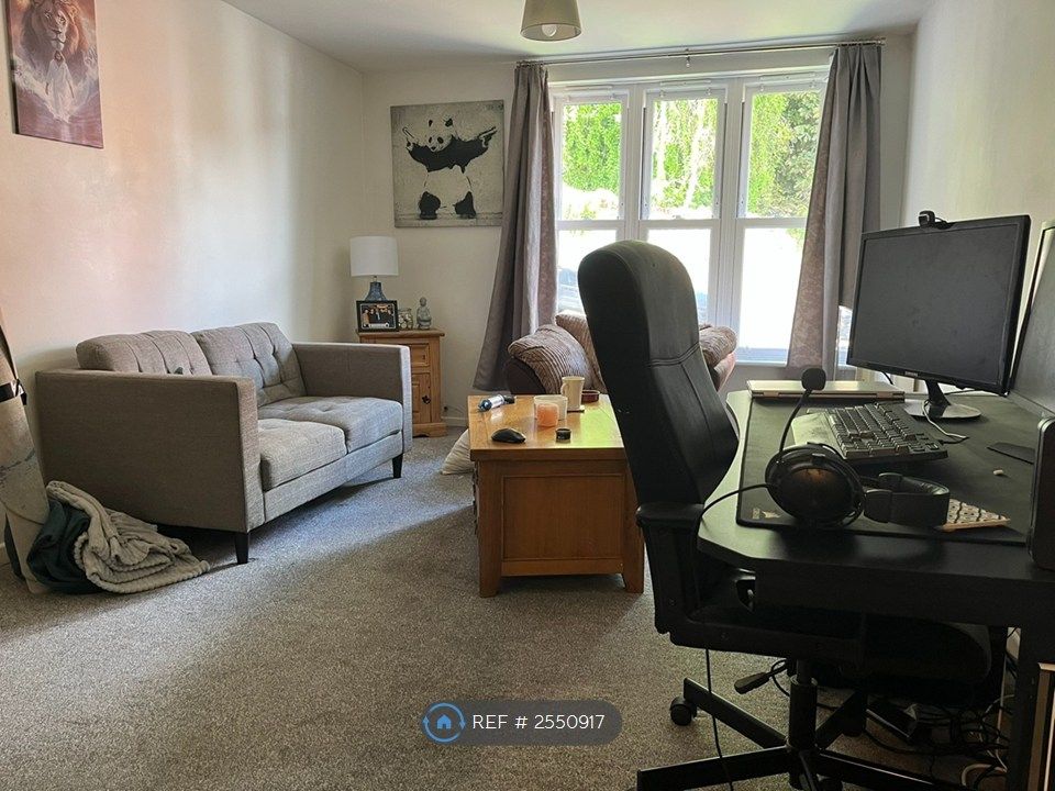 Property photo 2 of 8 Living Room