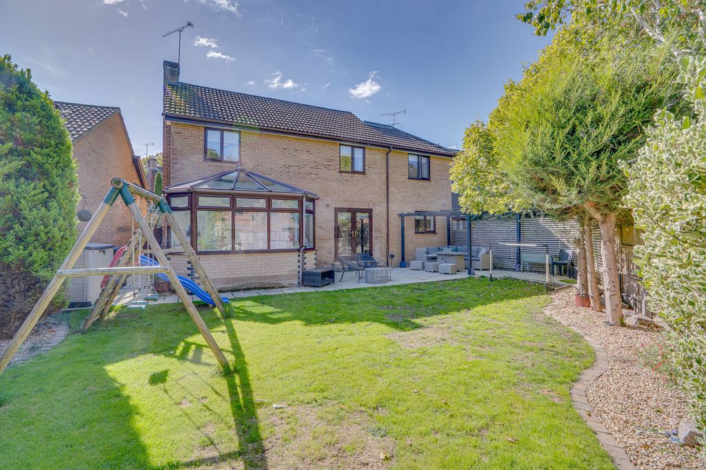 Property photo 3 of 18