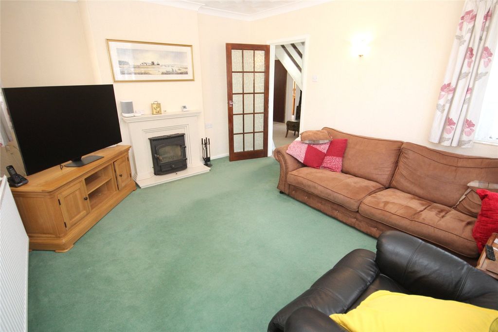 Property photo 3 of 15 Picture No. 24