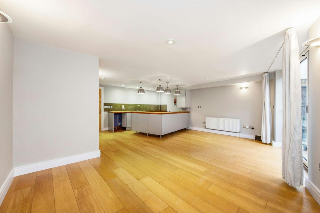 Property photo 1 of 15 Kitchen/Reception Room