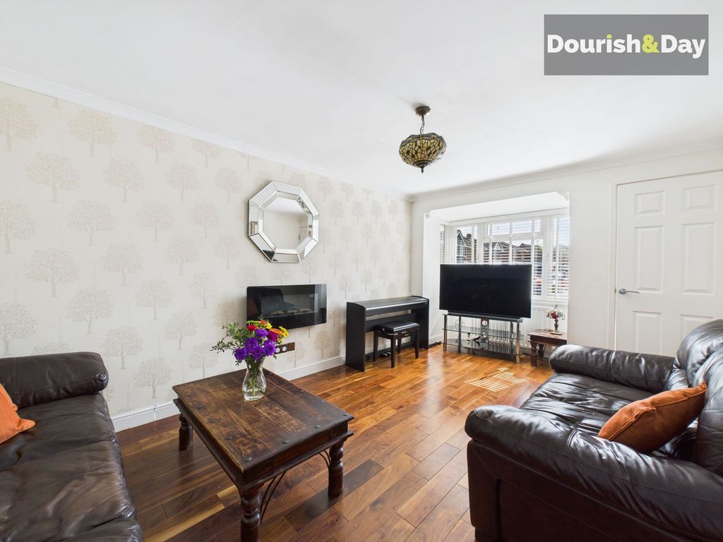 Property photo 2 of 24