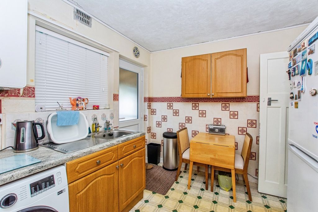 Property photo 3 of 13 Pbox-Img.Jpg