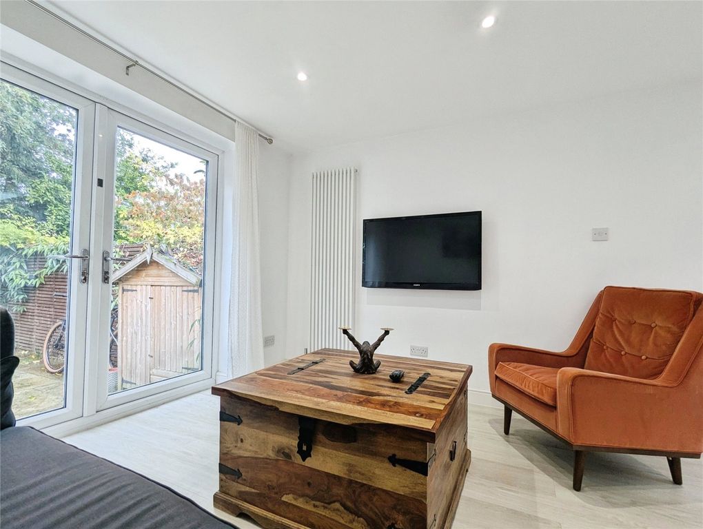 Property photo 2 of 15 Picture No. 06