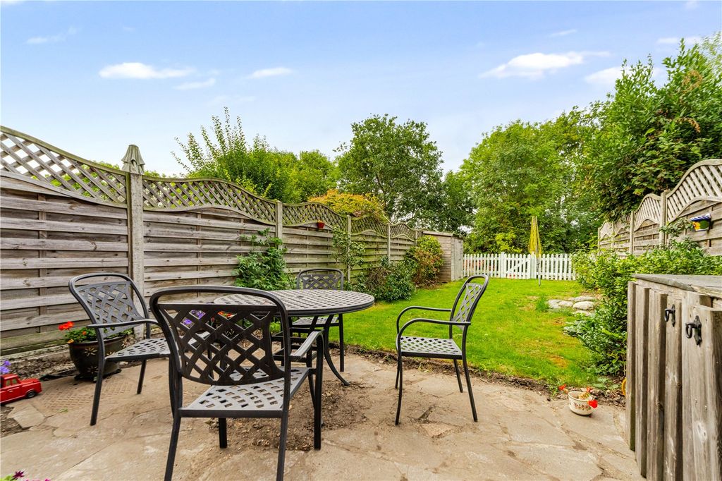 Property photo 2 of 17 Picture No. 02